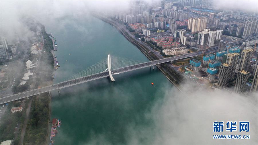 #(新华视界)(4) 广西柳州:梦幻柳江景如画