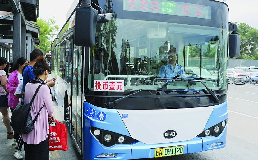 太原解放路部分路段施工 34条公交线路调整