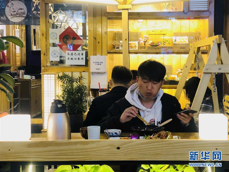 (聚焦疫情防控)(4)昆明餐饮堂食恢复