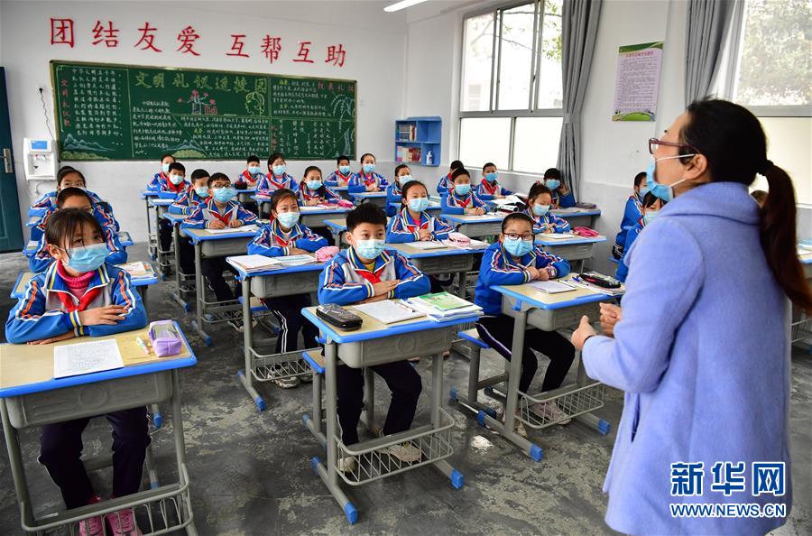 (社会)(7)陕西平利:老县镇的新生活