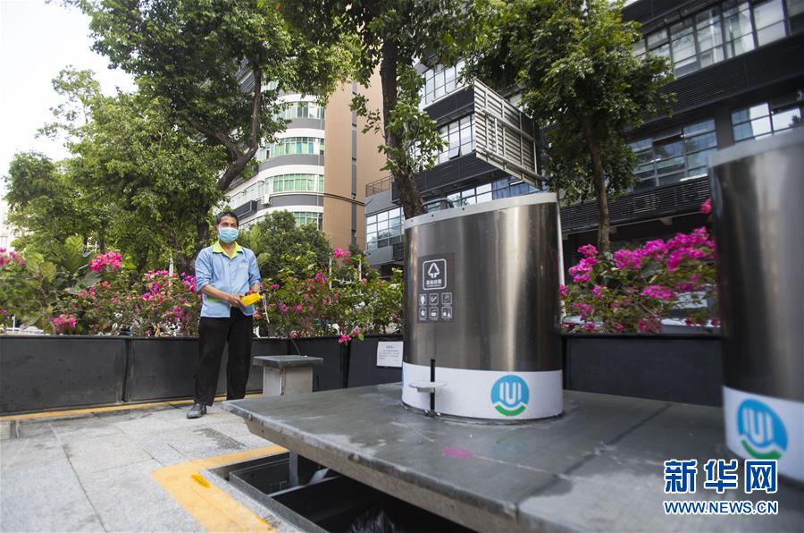 (社会)(3)地埋式垃圾桶助力环保城市建设