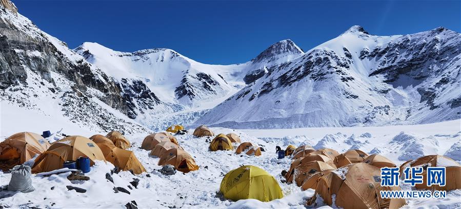 (2020珠峰高程测量)(6)冰雪世界的前进营地