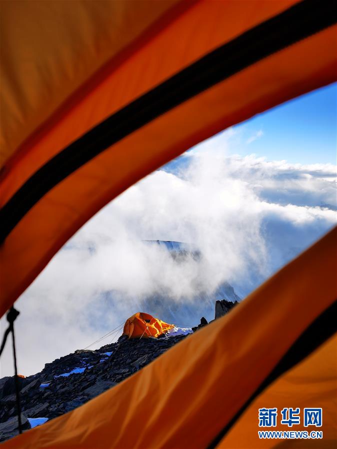 （2020珠峰高程测量）（4）珠峰海拔7790米的二号营地