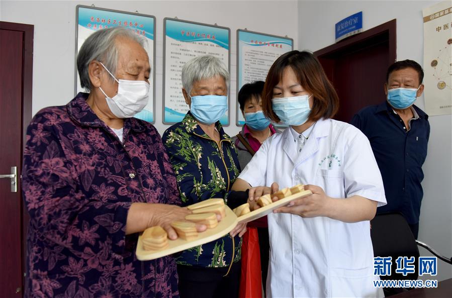 (健康)(3)“家庭医生”守护居民健康