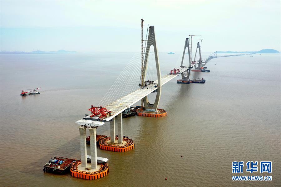#(社会)(4)浙江舟山:越海造桥建通途