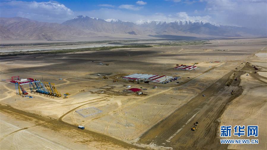 （经济）（1）新疆海拔最高机场建设顺利推进
