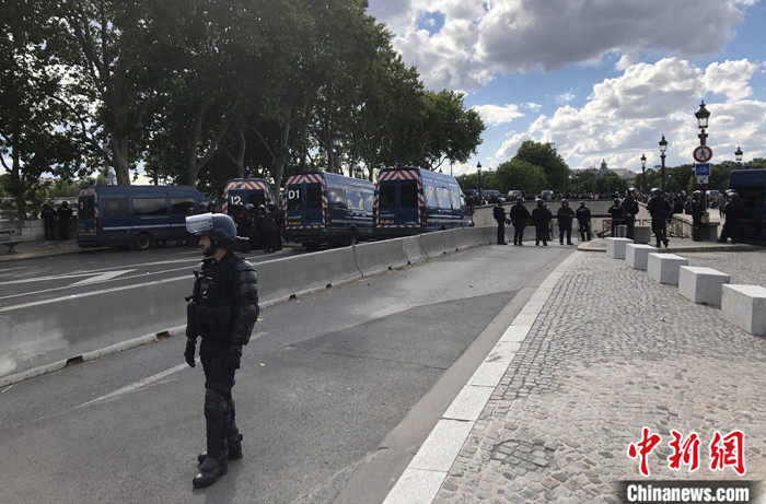 点击进入下一页