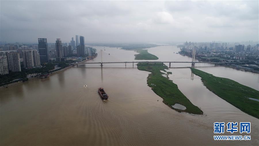 （环境）（3）南昌：连日降雨赣江水位升高