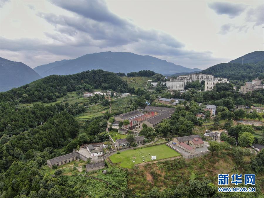（社会）（2）重庆涪陵区首个三线建设文旅融合主题小镇全面恢复试营业