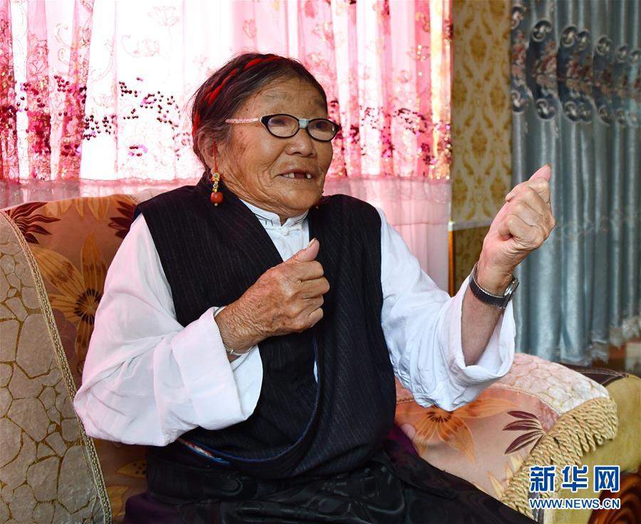 （新华全媒头条·图文互动）（2）命运的转折——写在四川甘孜藏族自治州建州70年之际