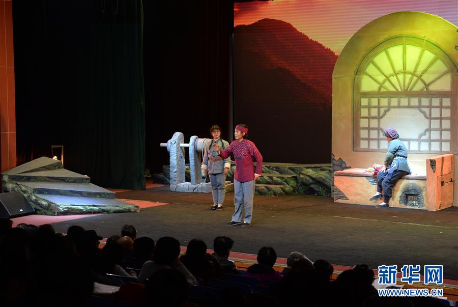 （文化）（5）晋剧《战地黄花》在平遥古城演出