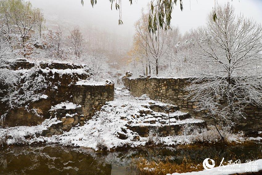 河北省邢台市云梦山雪景。 燕立涛摄