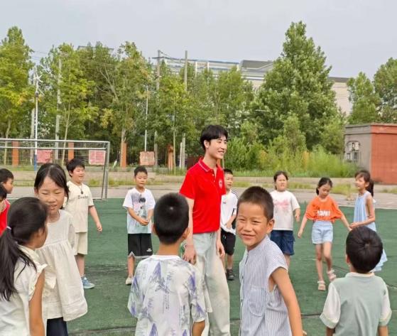 Light Up筑梦实践团赴河南支教纪实：播撒希望种子，陪伴孩童成长