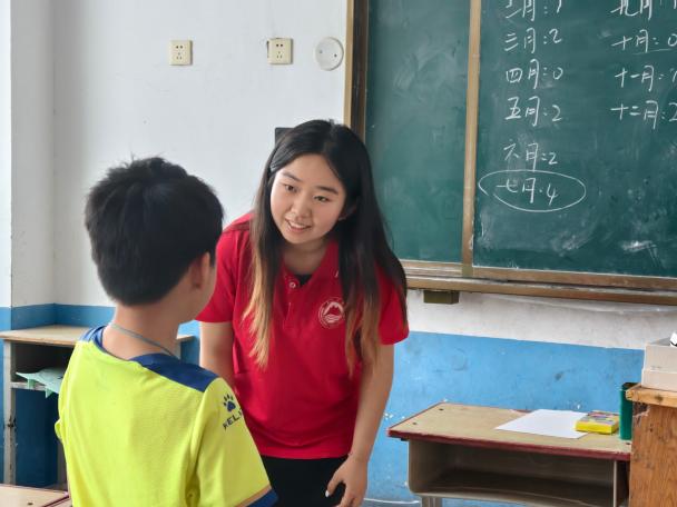 Light Up筑梦实践团赴河南支教纪实：播撒希望种子，陪伴孩童成长