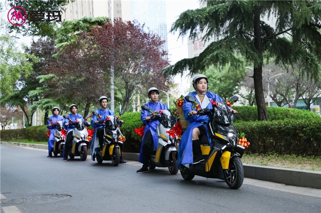 “荔”刻出发，“玛”上到达丨爱玛马赫S1 PRO&《长安的荔枝》上演郑州巡游