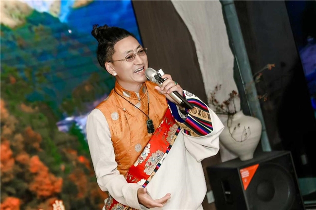 达古冰川4860咖啡屋盛装归来 助力阿坝州文旅融合高质量发展