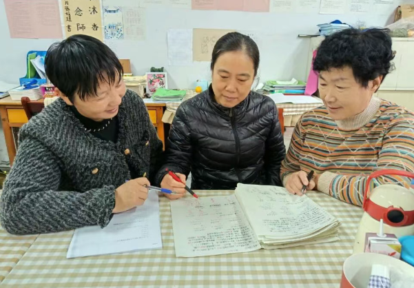 方寸之间，共研共长——办公室教研微镜头