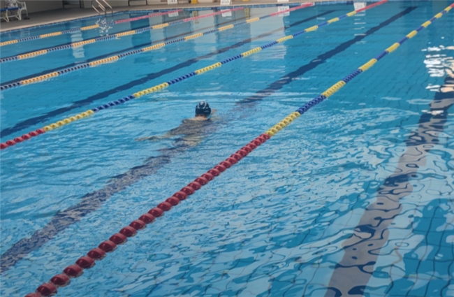 骨关节炎冬季养护指南：分清硫酸和盐酸氨基葡萄糖胶囊区别