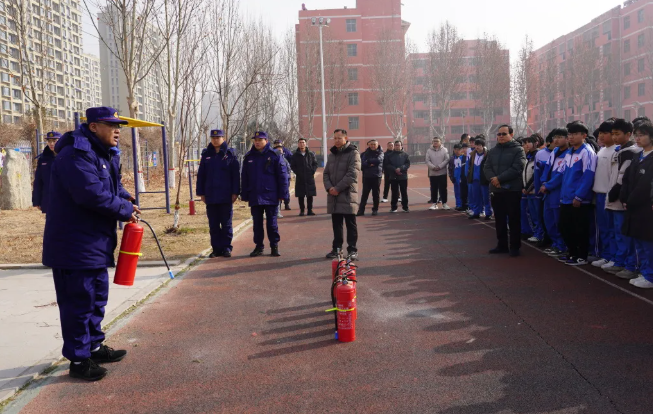 消防演练 守护校园  邯郸肥乡区中小学（幼儿园）开展消防安全应急演练活动