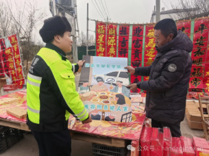 邯郸肥乡交警吕营中队杨亚飞：以荧光黄点亮春运路