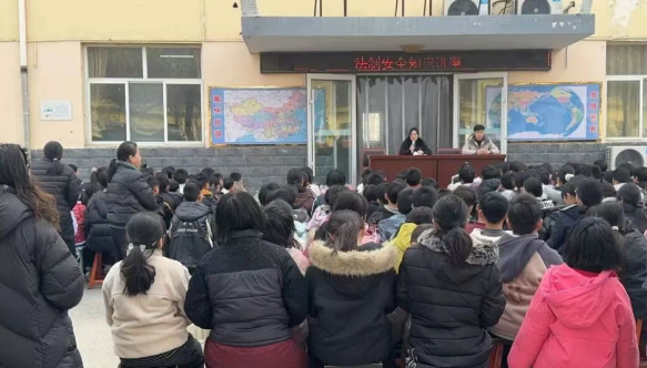 邯郸市肥乡区人民法院:送法进三校 筑牢未成年人法治防线