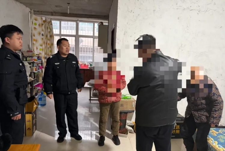 暖心警事｜邯郸鸡泽：环卫工人警察村干部接力办“小事”送“大情”