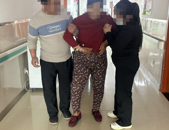 鸡泽县中西医结合医院:30分钟精准手术 助七旬偏瘫老人重获行走能力  