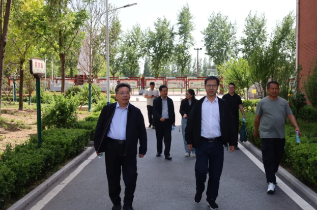 中国农业大学走进邯郸曲周一中开展招生宣讲与交流活动