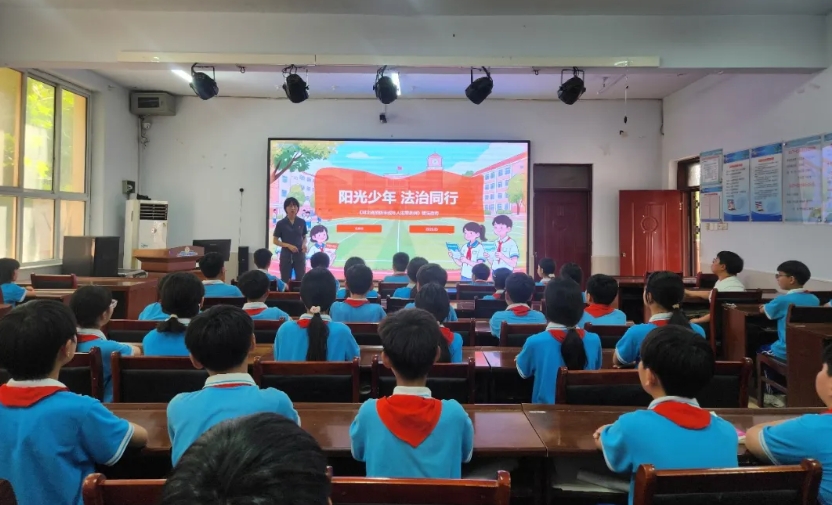 普法宣讲进校园 护航少年助成长——邯郸市肥乡区人民法院开展《河北省预防未成年人犯罪条例》专题普法宣传